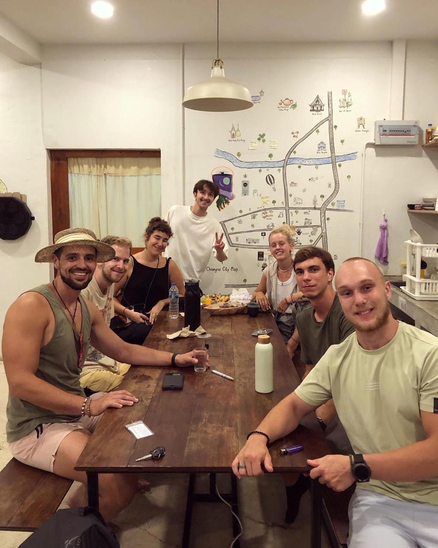 Together Backpackers Hostel Chiang Rai Exterior foto